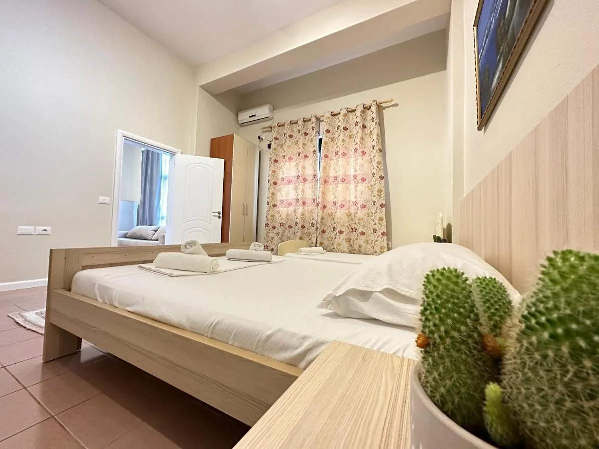 Rias Seaside Apartments Vlore